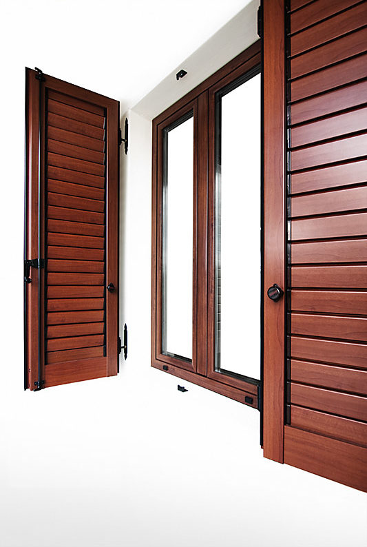 alluminio_finestre_main_finestre